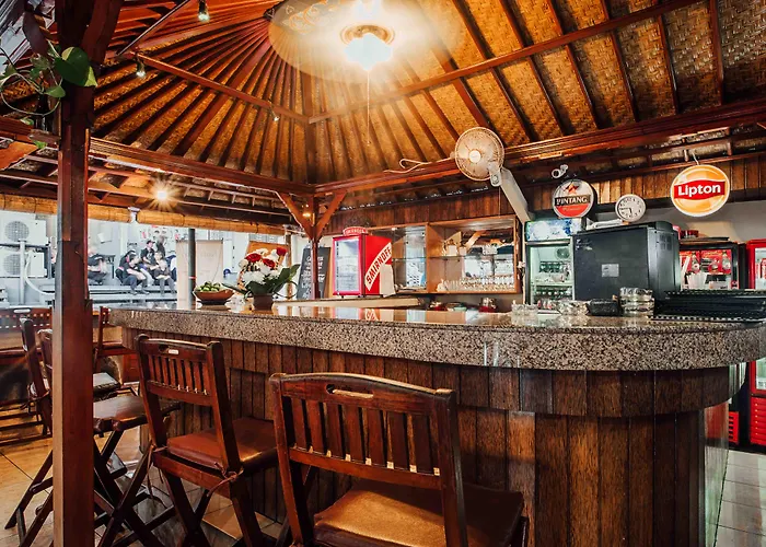 Puri Bungalows, And Resort Kuta (Bali)